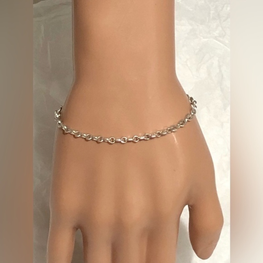 R. Inc 9.25 Sterling Silver Bracelet